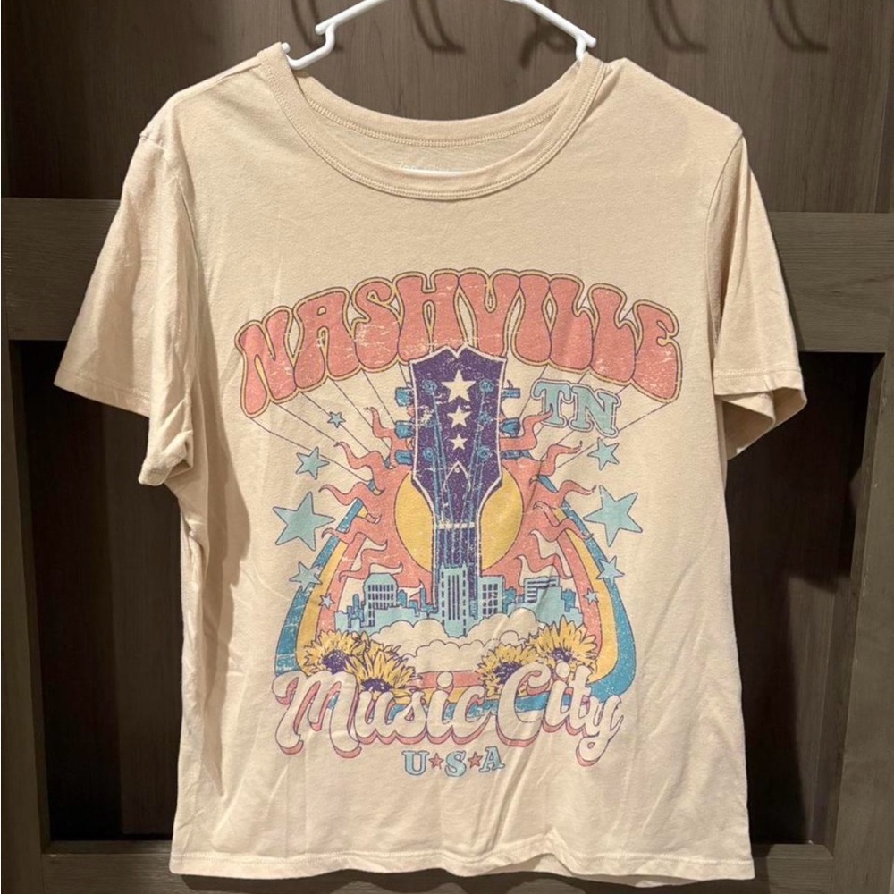 Nashville Graphic Tee